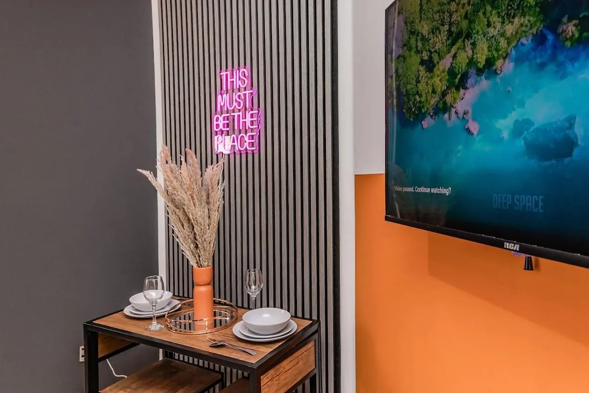 Beautiful Studio Next To Beach & Shopping Center Brighton