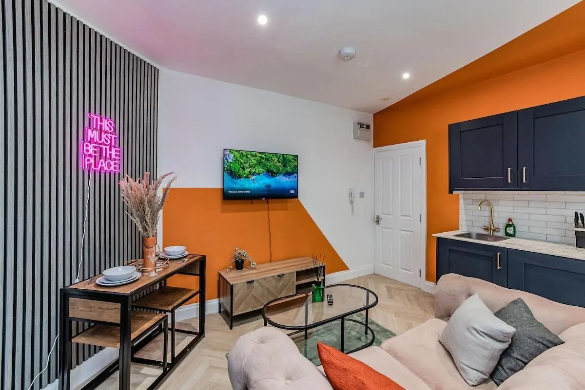 Beautiful Studio Next To Beach & Shopping Center Brighton