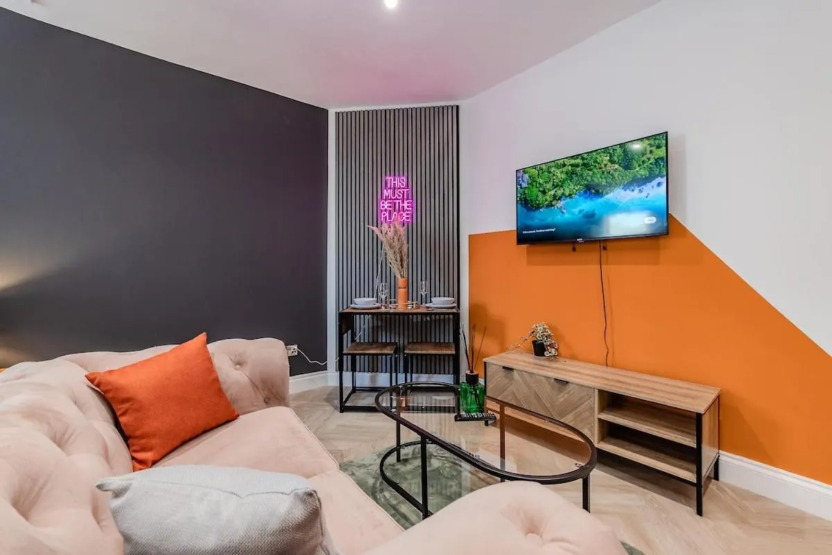 Beautiful Studio Next To Beach & Shopping Center Brighton